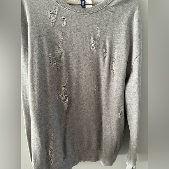 brand new h&m men’s distressed sweatshirt - Picture 3 of 4